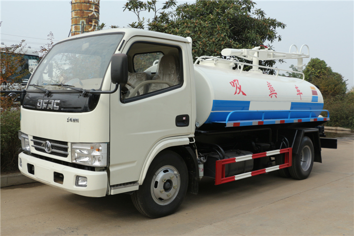 吸糞車